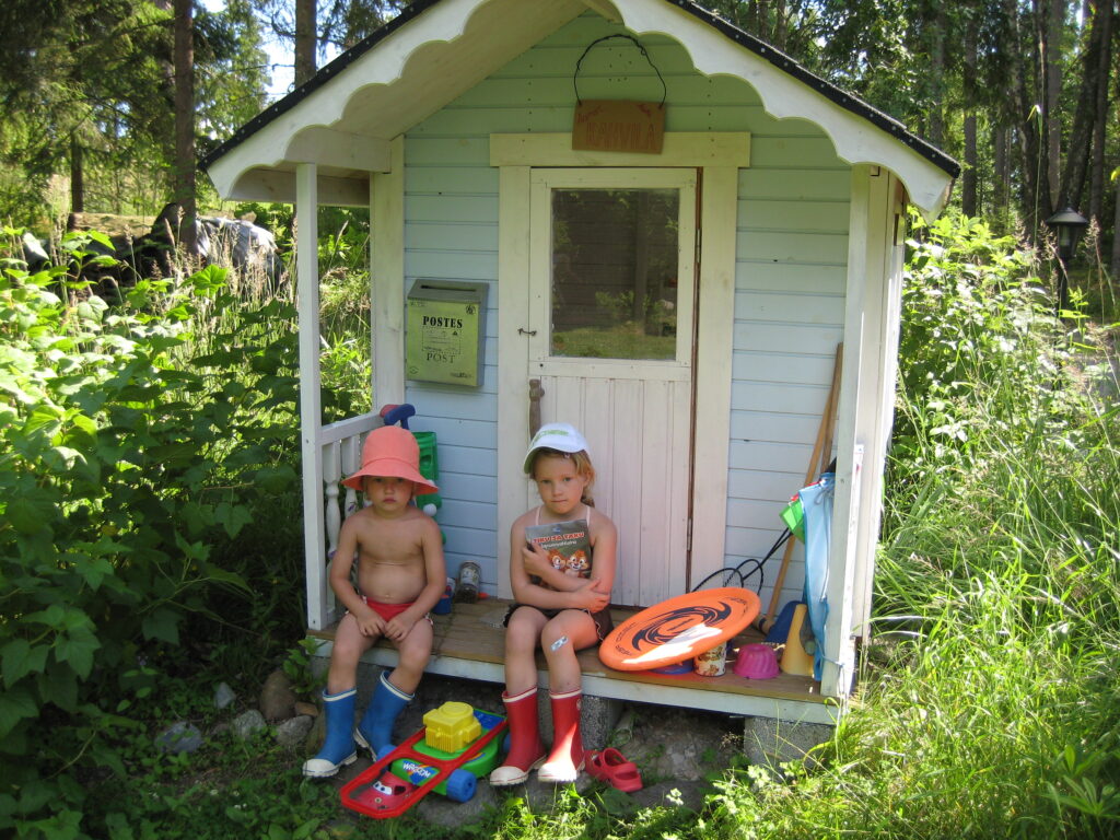 Otoksia pikkuväestä 17